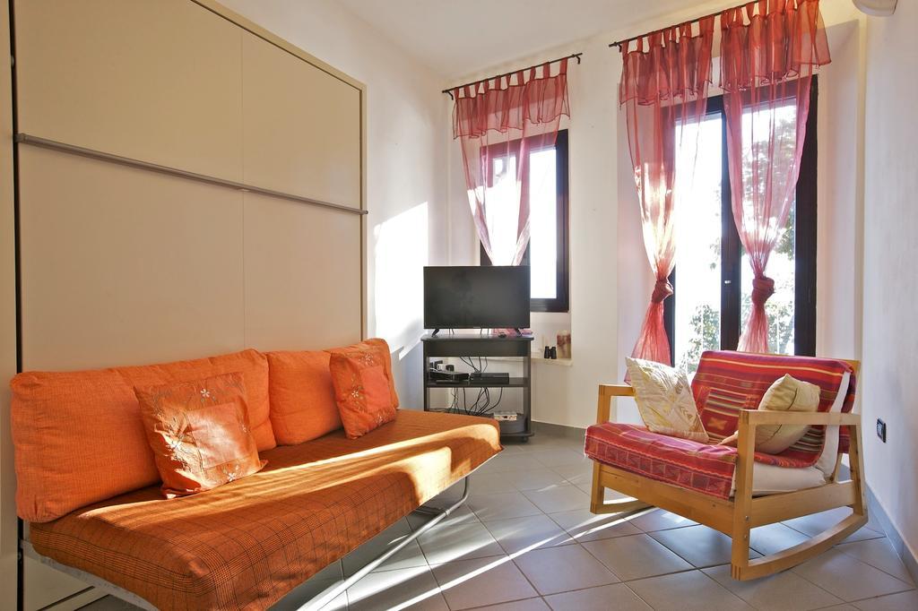 Bilocale Pieggio Apartment Oggebbio Exterior photo